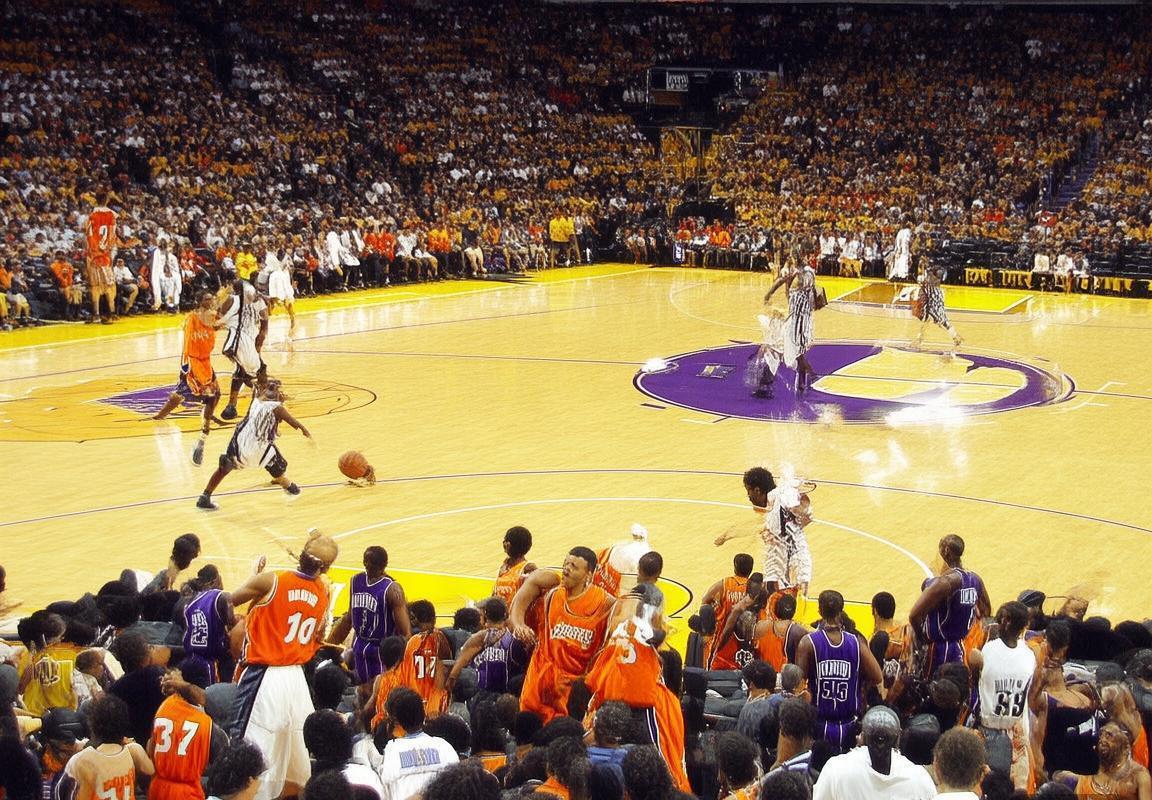 2002年湖人魔术巅峰对决:篮球史诗回顾