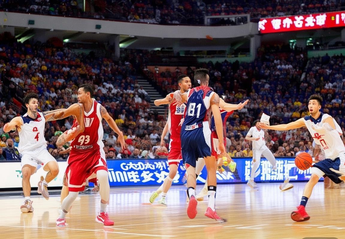 2018 CBA粤津巅峰对决：回顾经典之战与胜利意义(图3)